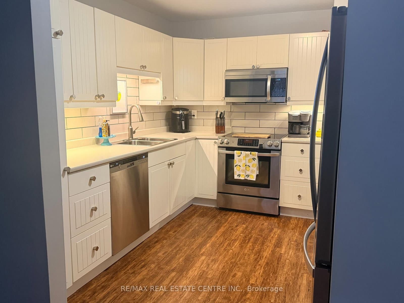 325 William Street, Unit 1 - Image 5