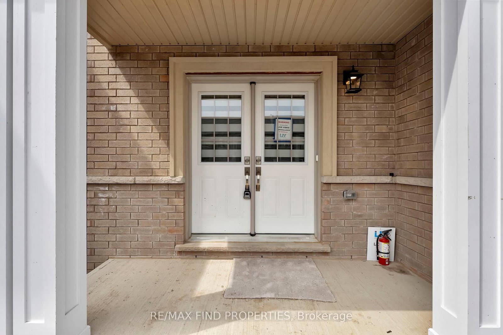 21 Dennis Avenue - Image 2