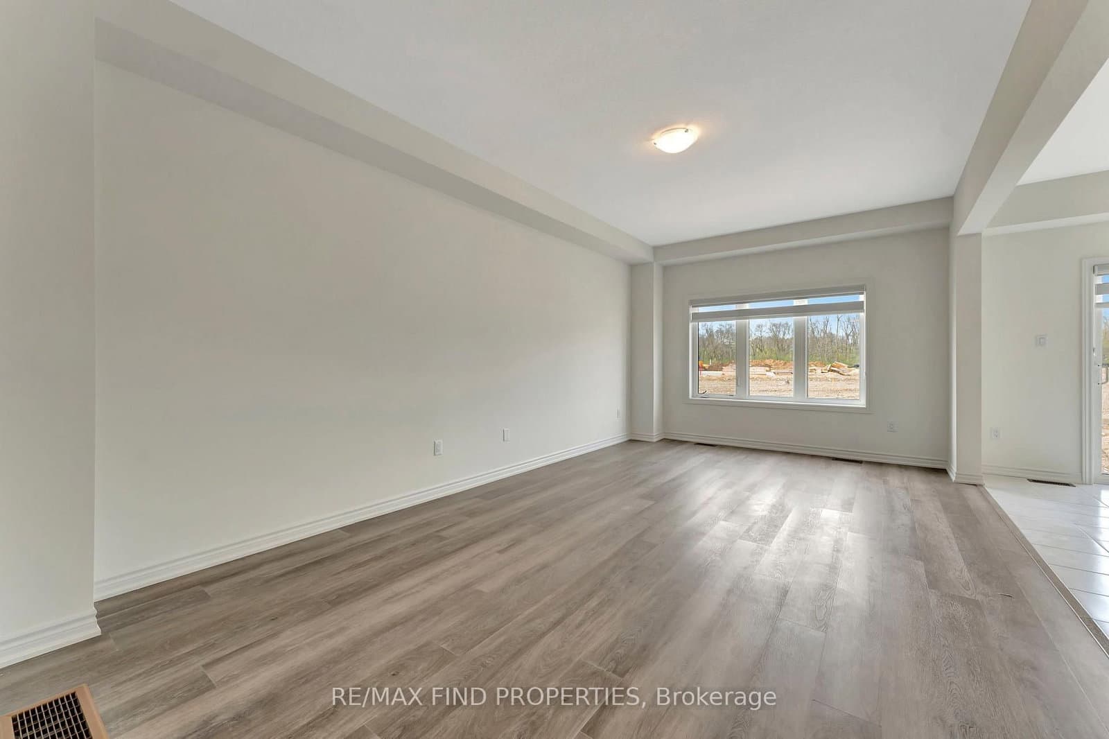 21 Dennis Avenue - Image 6
