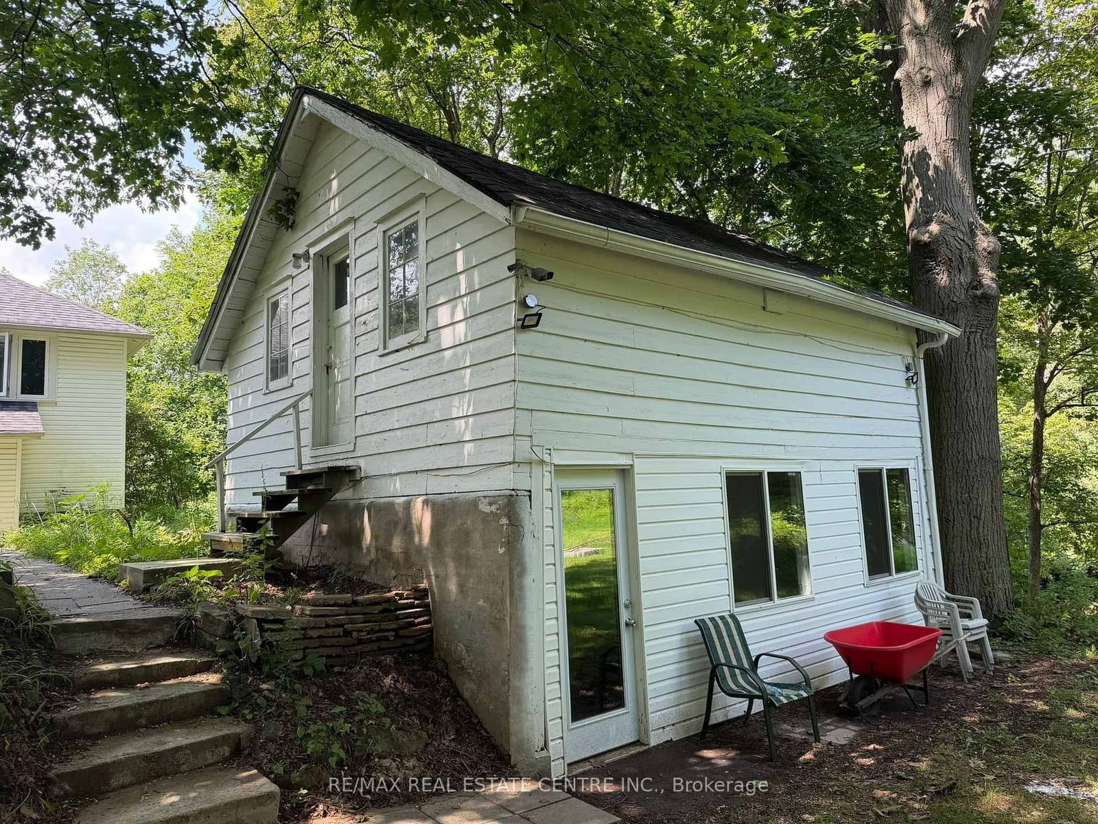 716 Artaban Road - Image 4