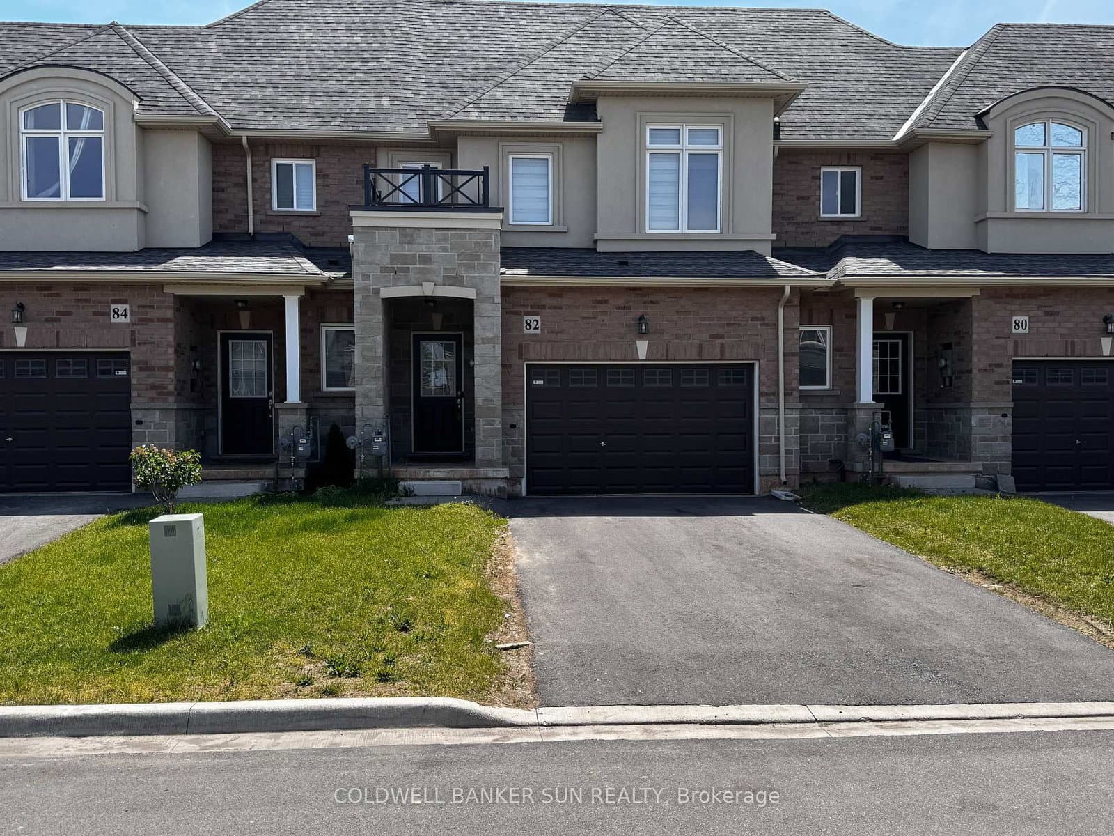 82 Pinot Crescent - Image 1