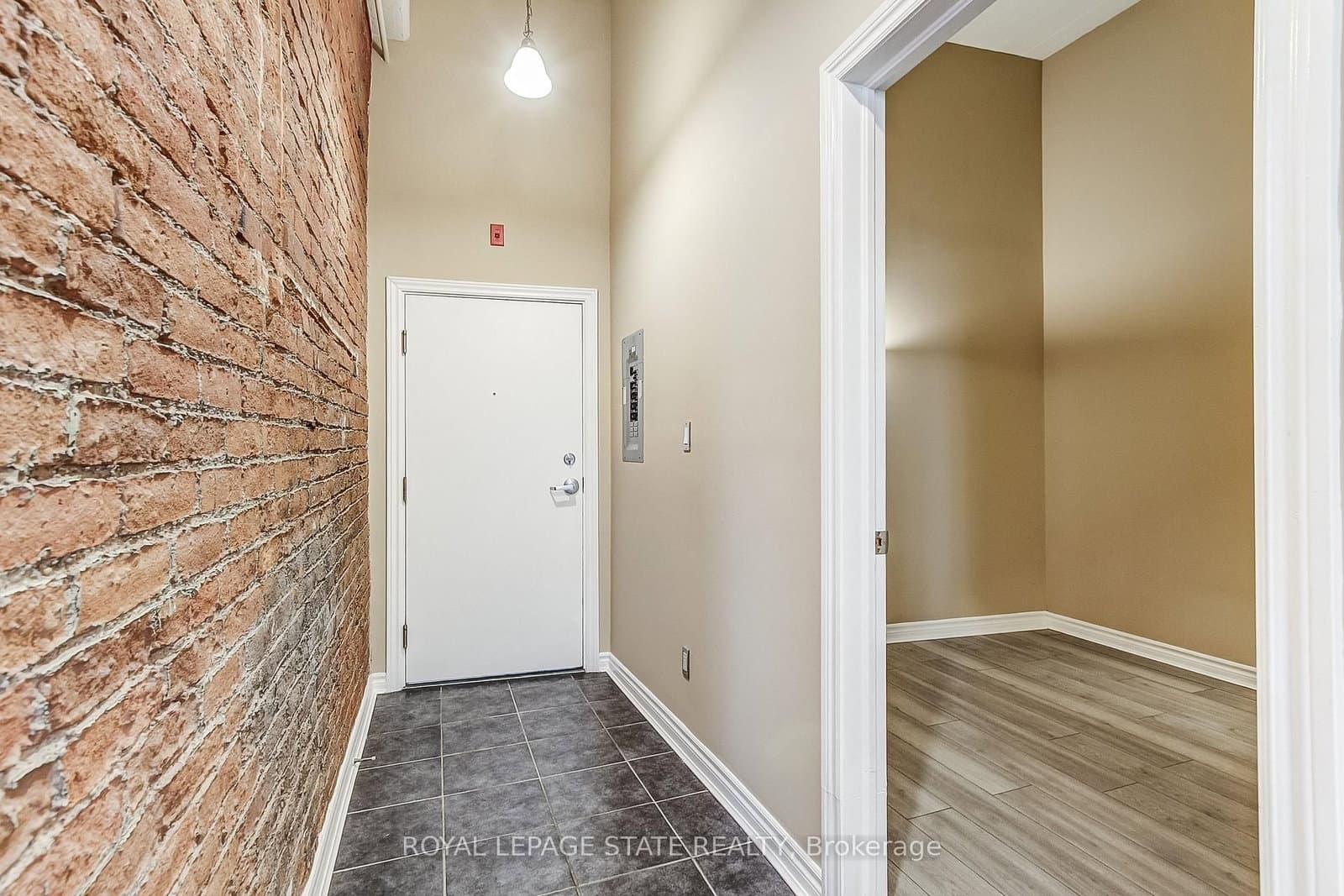 80 King William Street, Unit 214 - Image 6