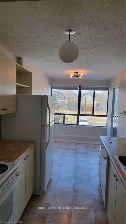 1600 ADELAIDE Street, Unit 202 - Image 2