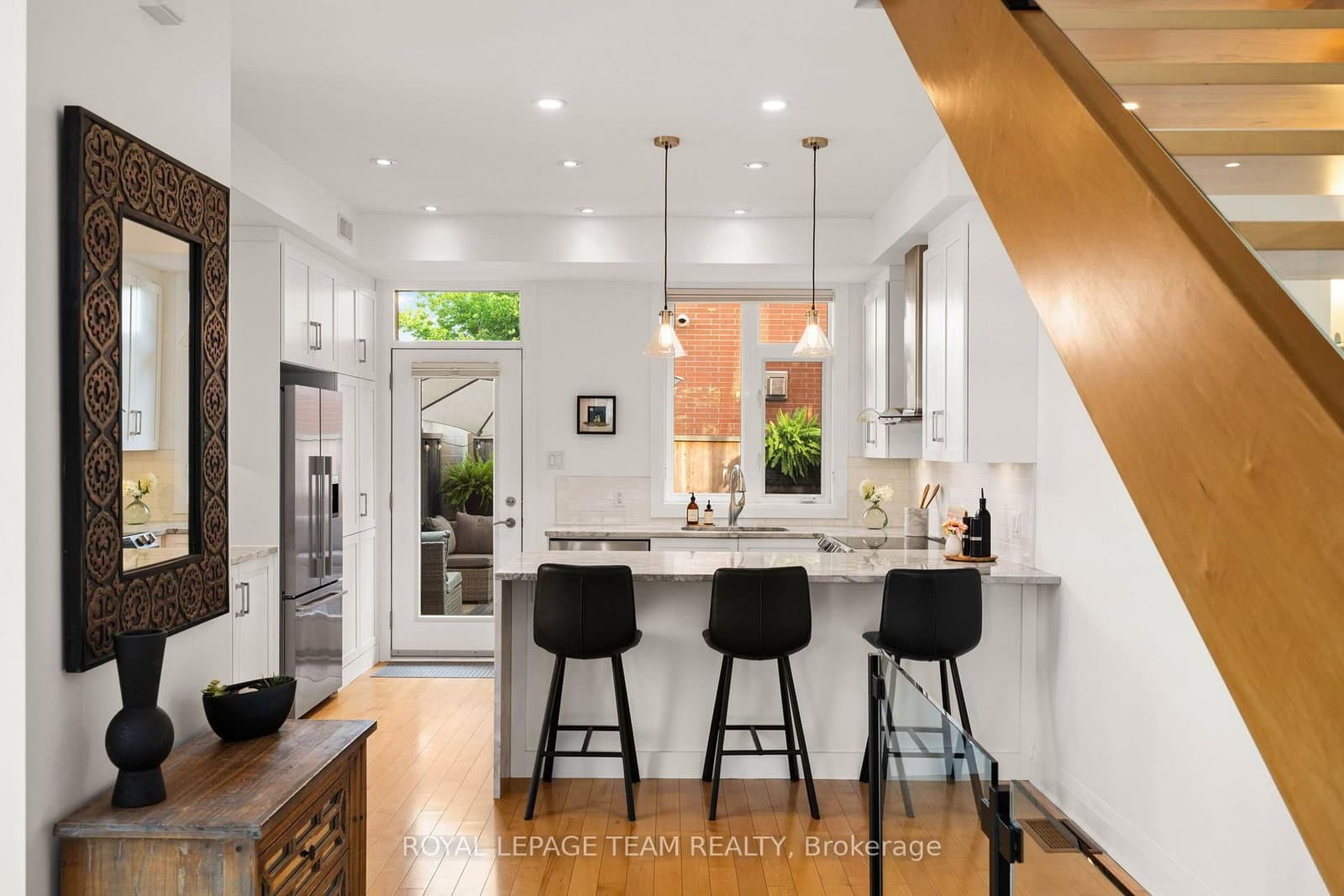 445 Edison Avenue - Image 5