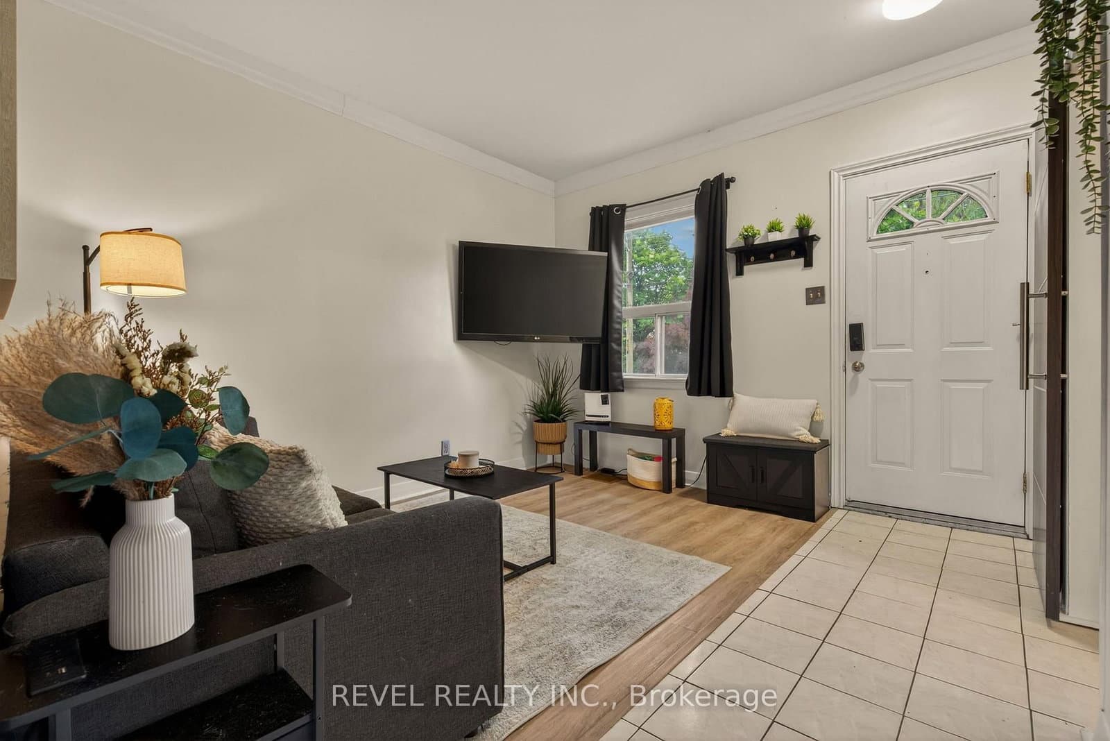 153 Ferrie Street E - Image 6