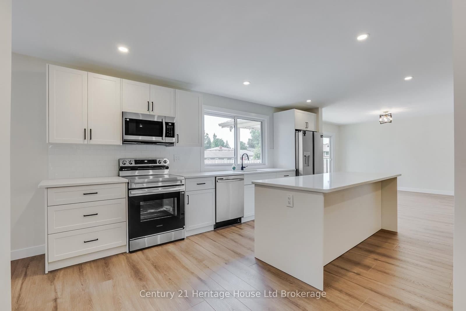98 Maud Street - Image 5