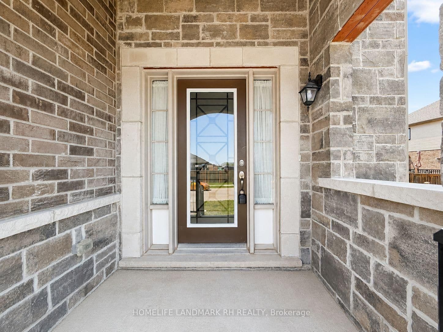 9 Homestead Way - Image 2