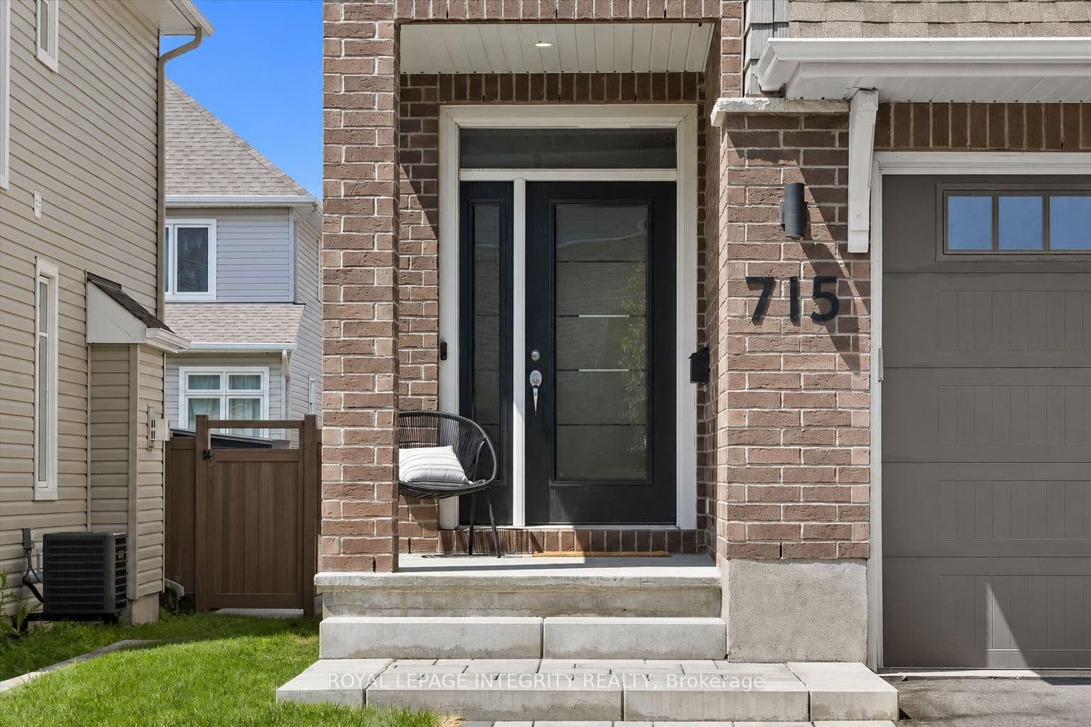 715 Cap Diamant Way - Image 2