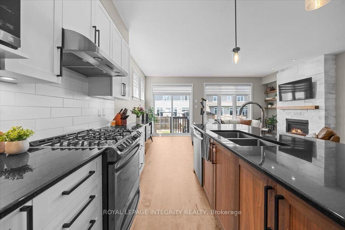 715 Cap Diamant Way - Image 6