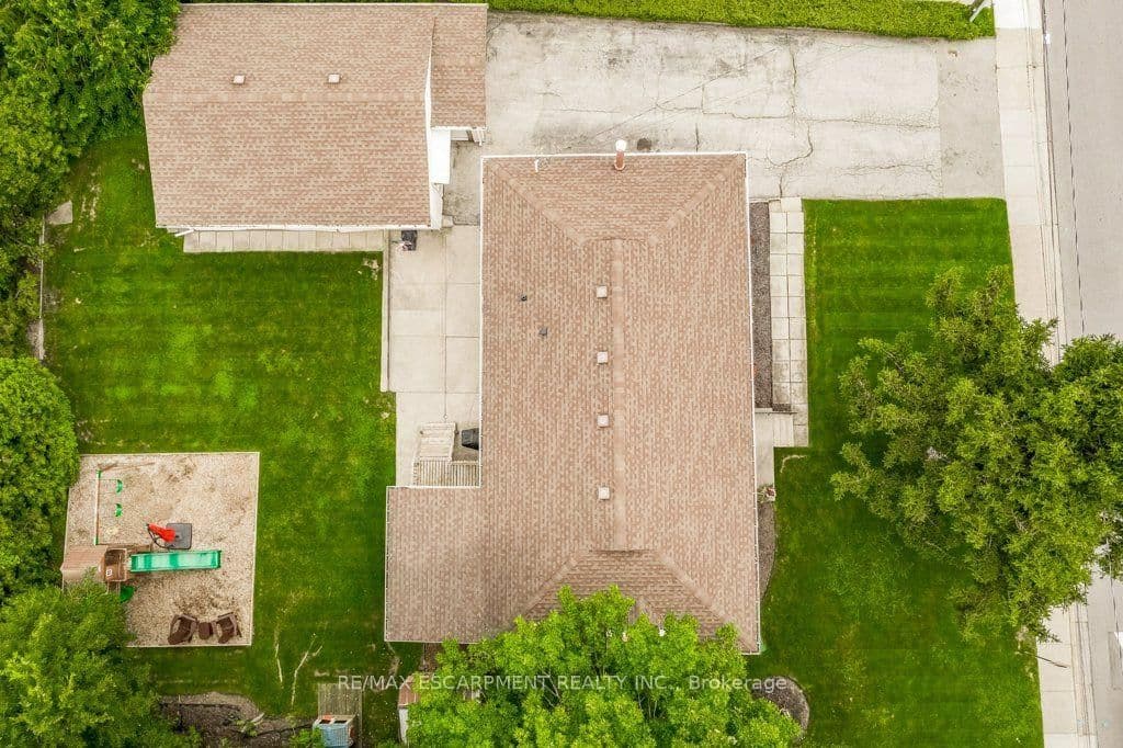 56 Barton Street - Image 2