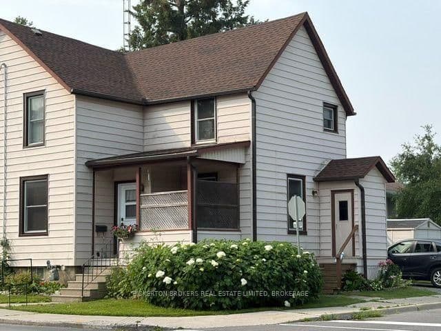 292 William Street N - Image 2