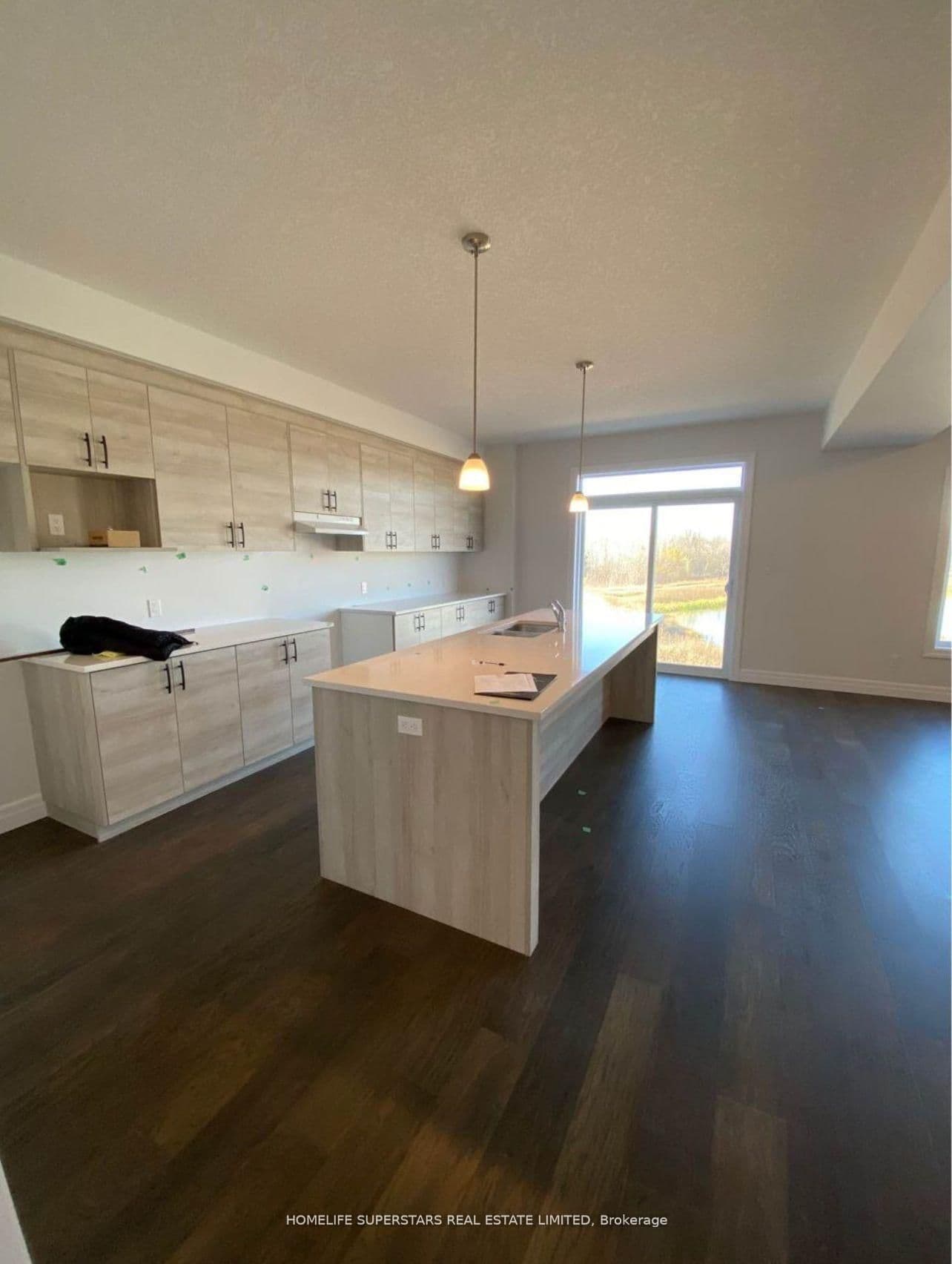 32 Faith Street, Unit 7 - Image 3