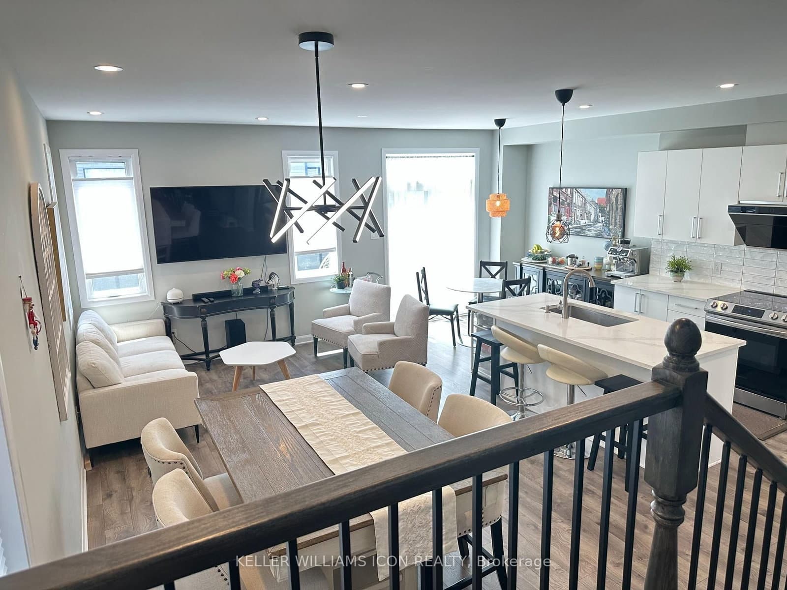 1028 Speedvale Court - Image 2