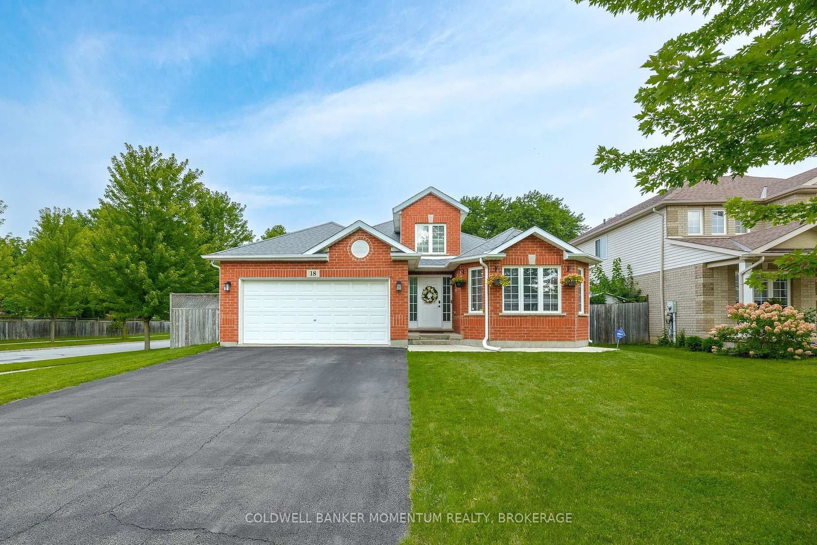 18 LORETTA Drive - Image 3