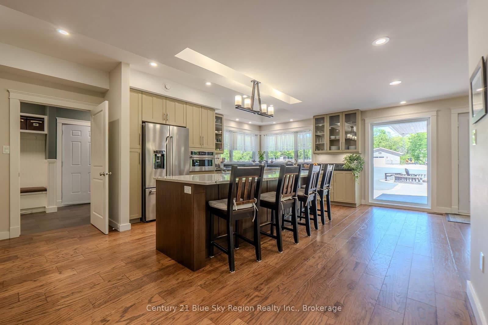 395 Carmichael Drive - Image 4