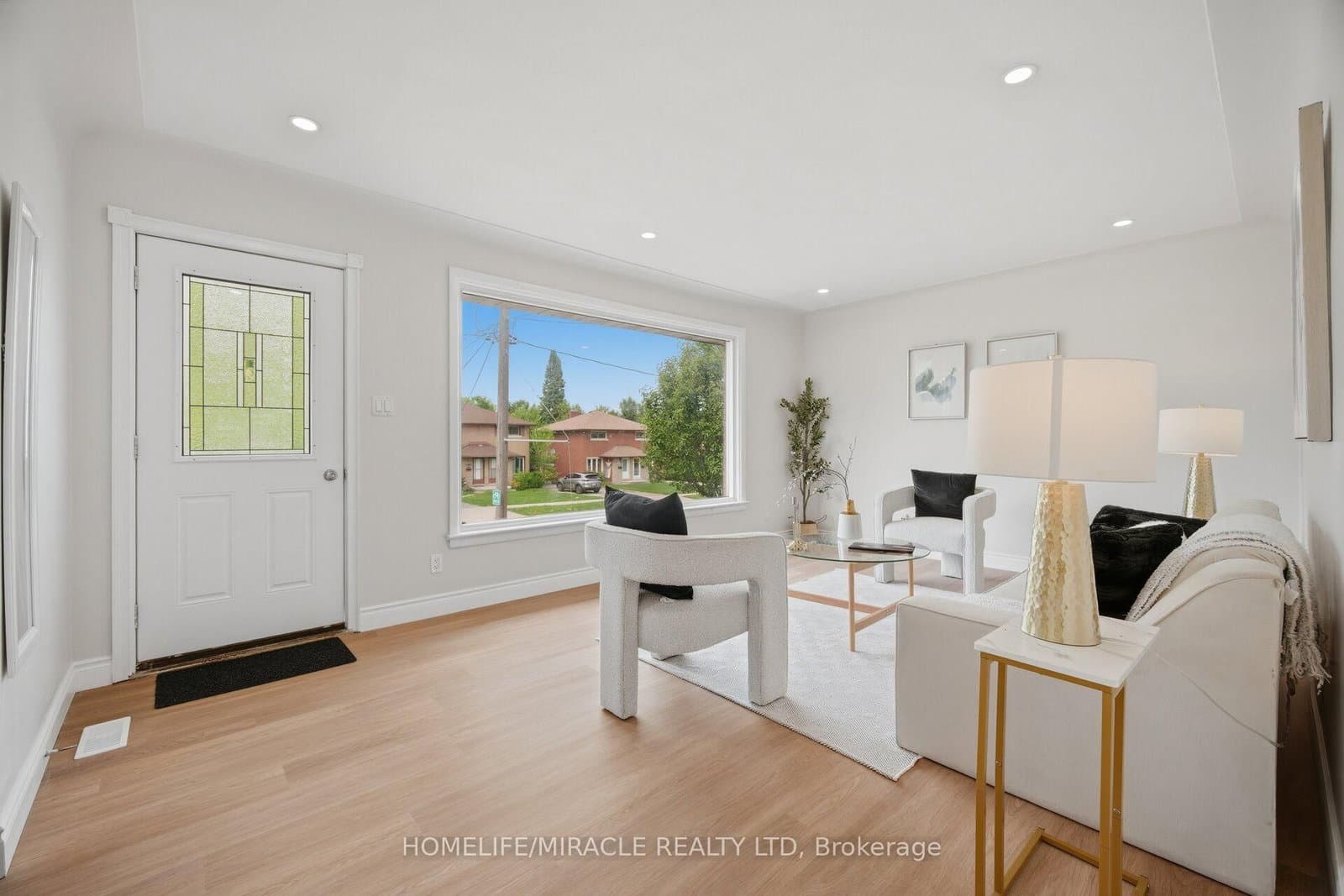 199 Allen Street E - Image 6