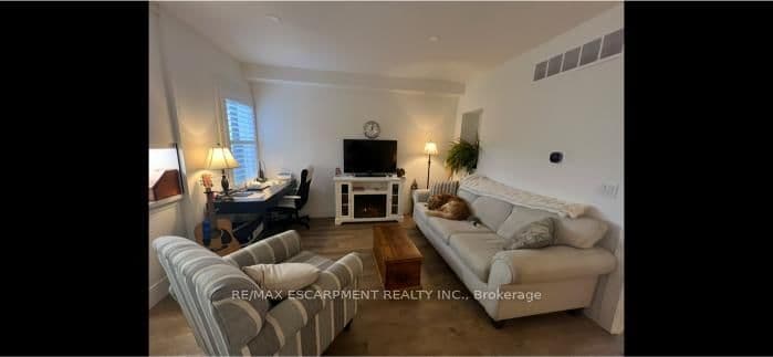 372 MARY Street, Unit 1 - Image 2