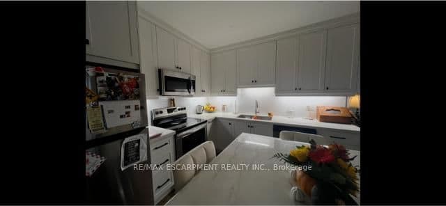372 MARY Street, Unit 1 - Image 5