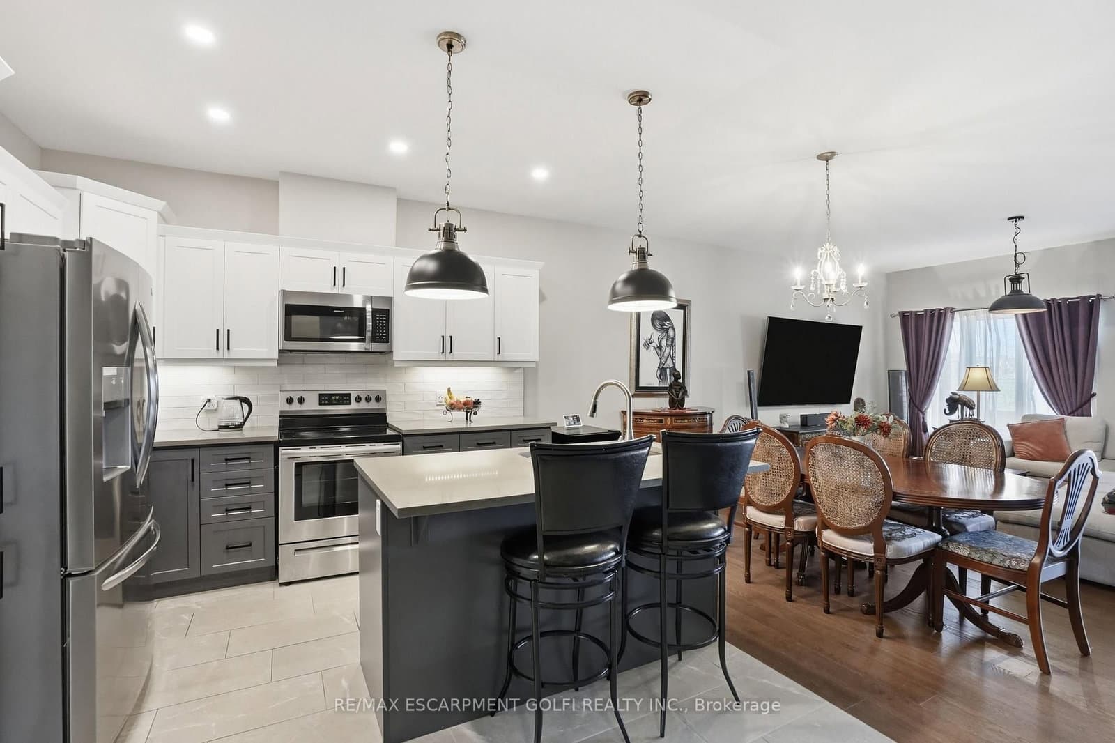 45 Dorchester Boulevard S, Unit 12 - Image 5