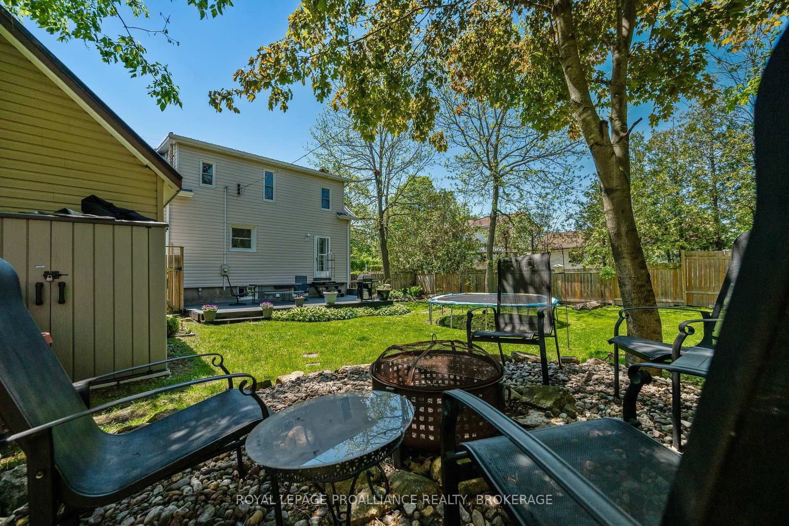 560 King Street W - Image 3