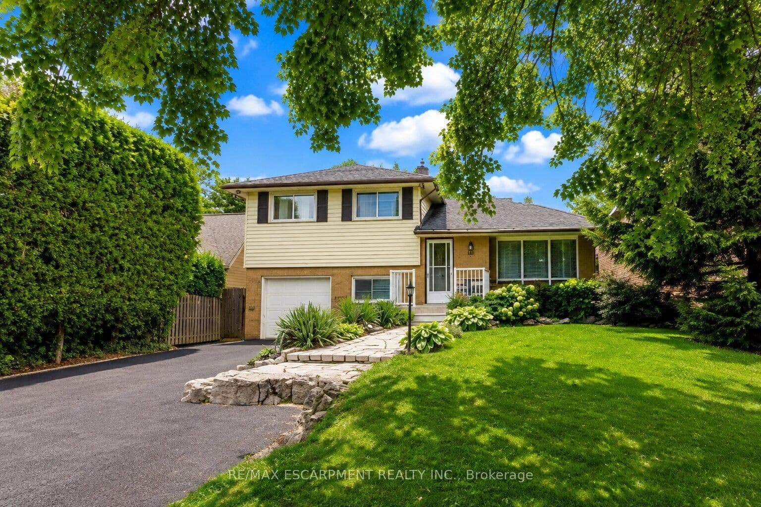 120 Stone Church Road W - Image 3