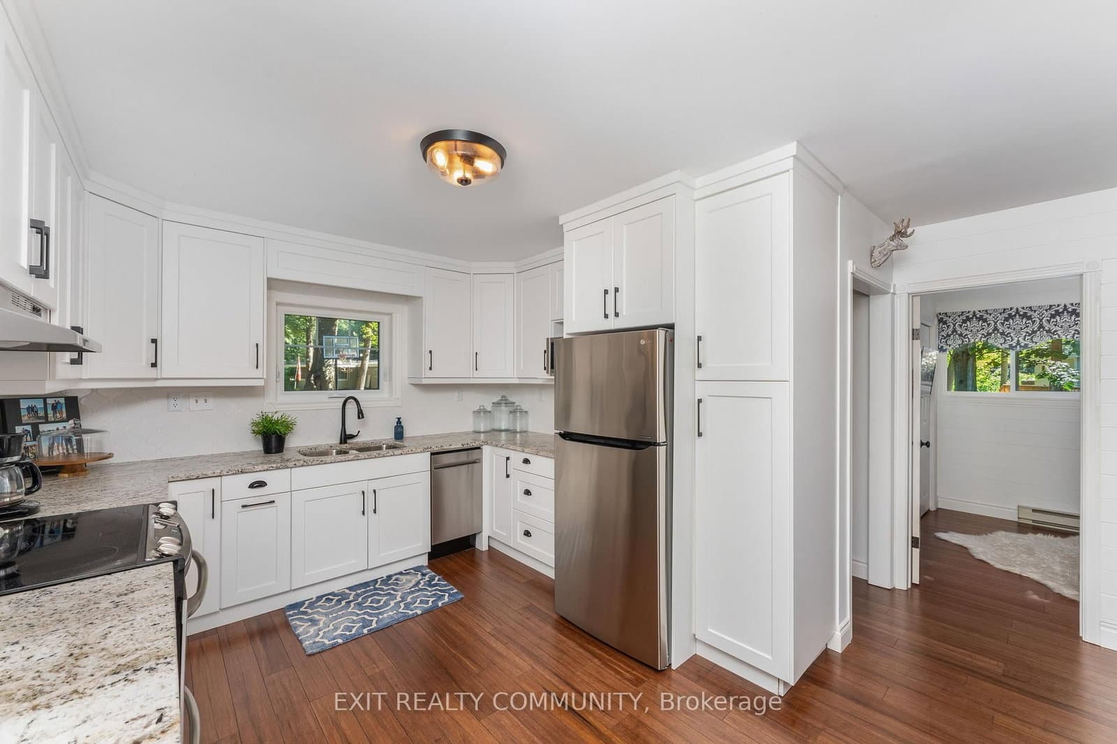 9871 phoebe Lane N - Image 6
