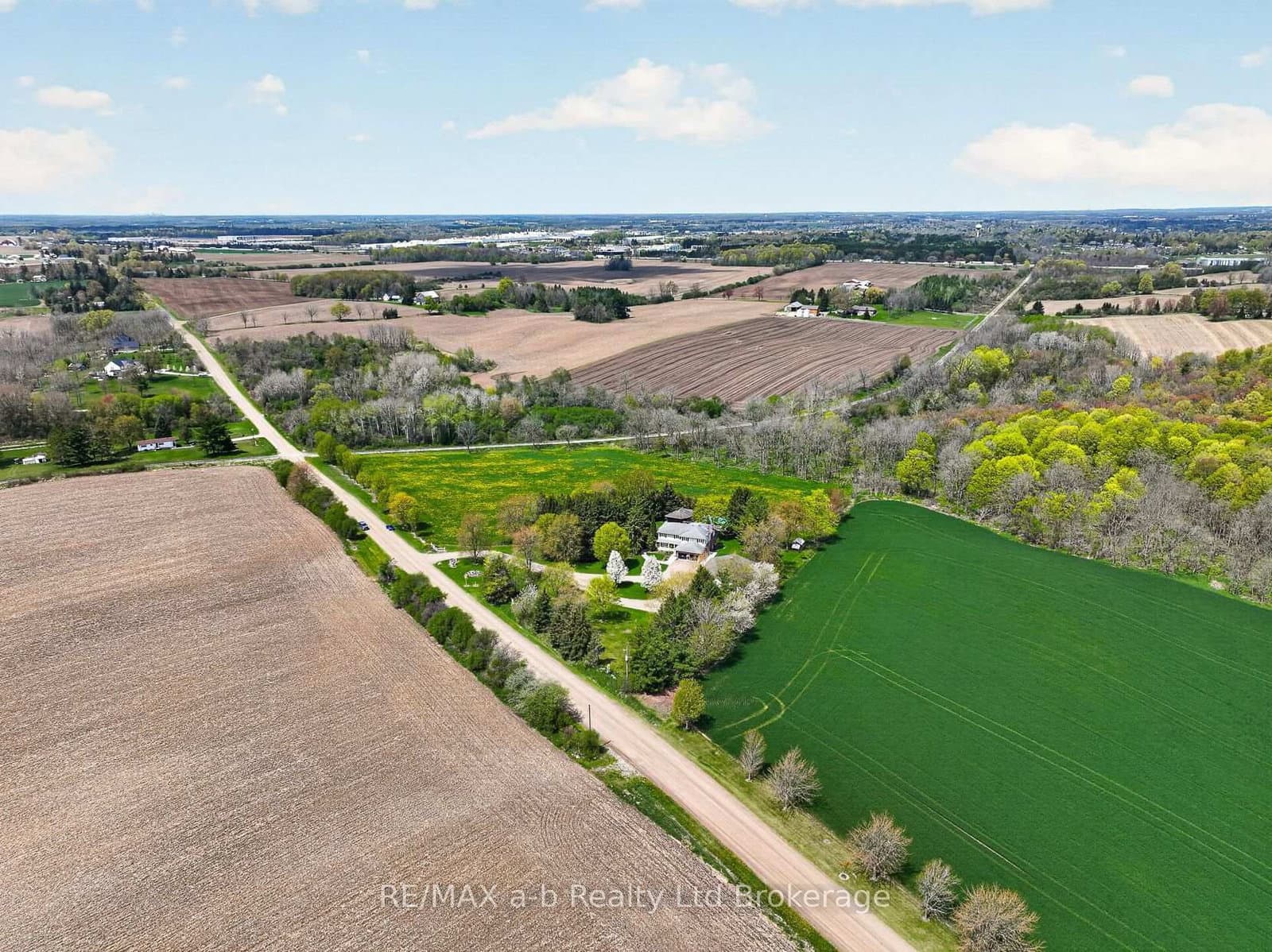 403745 Union Road - Image 3