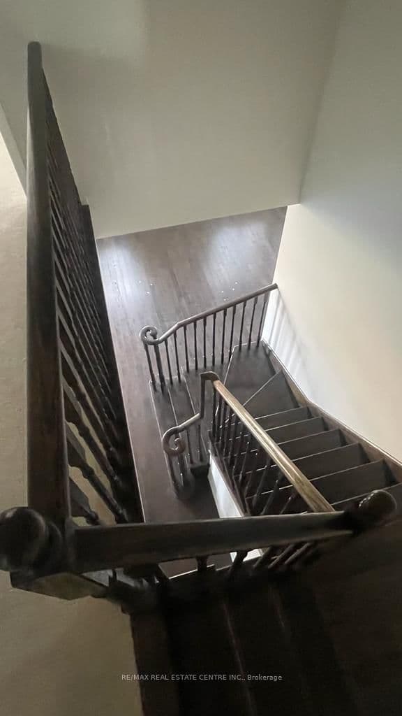67 Anderson Road - Image 2