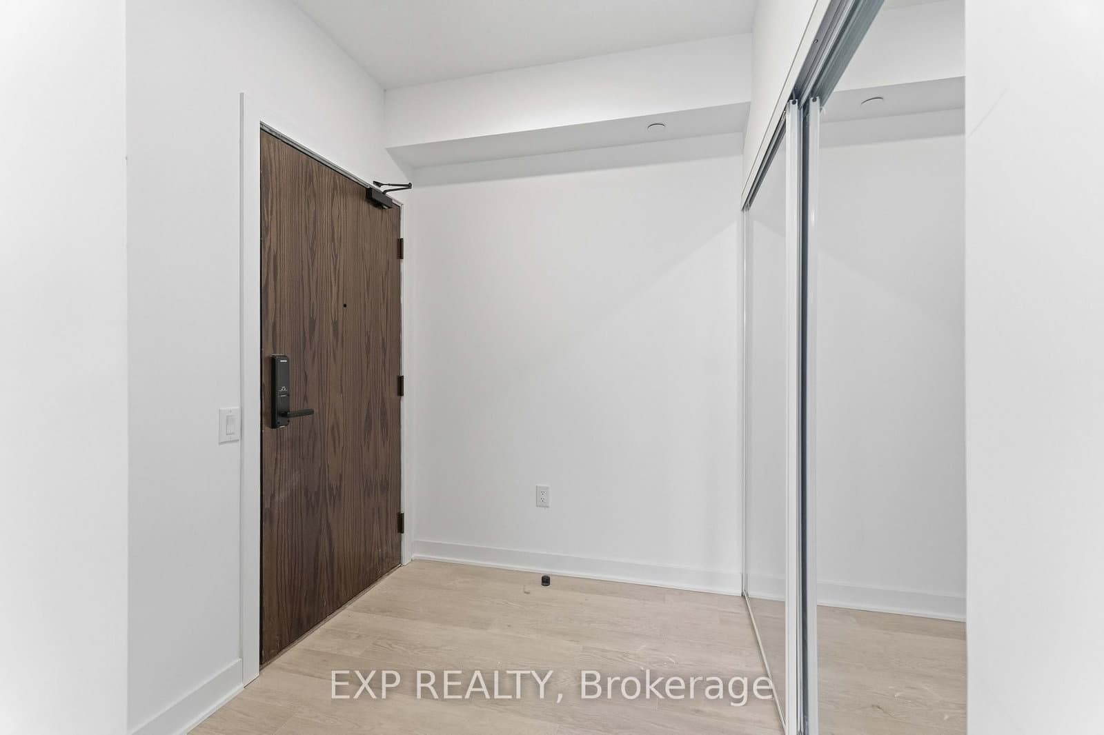 2782 Barton Street E, Unit 1406 - Image 3