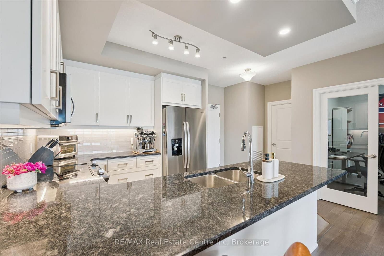 1878 GORDON Street, Unit 605 - Image 3
