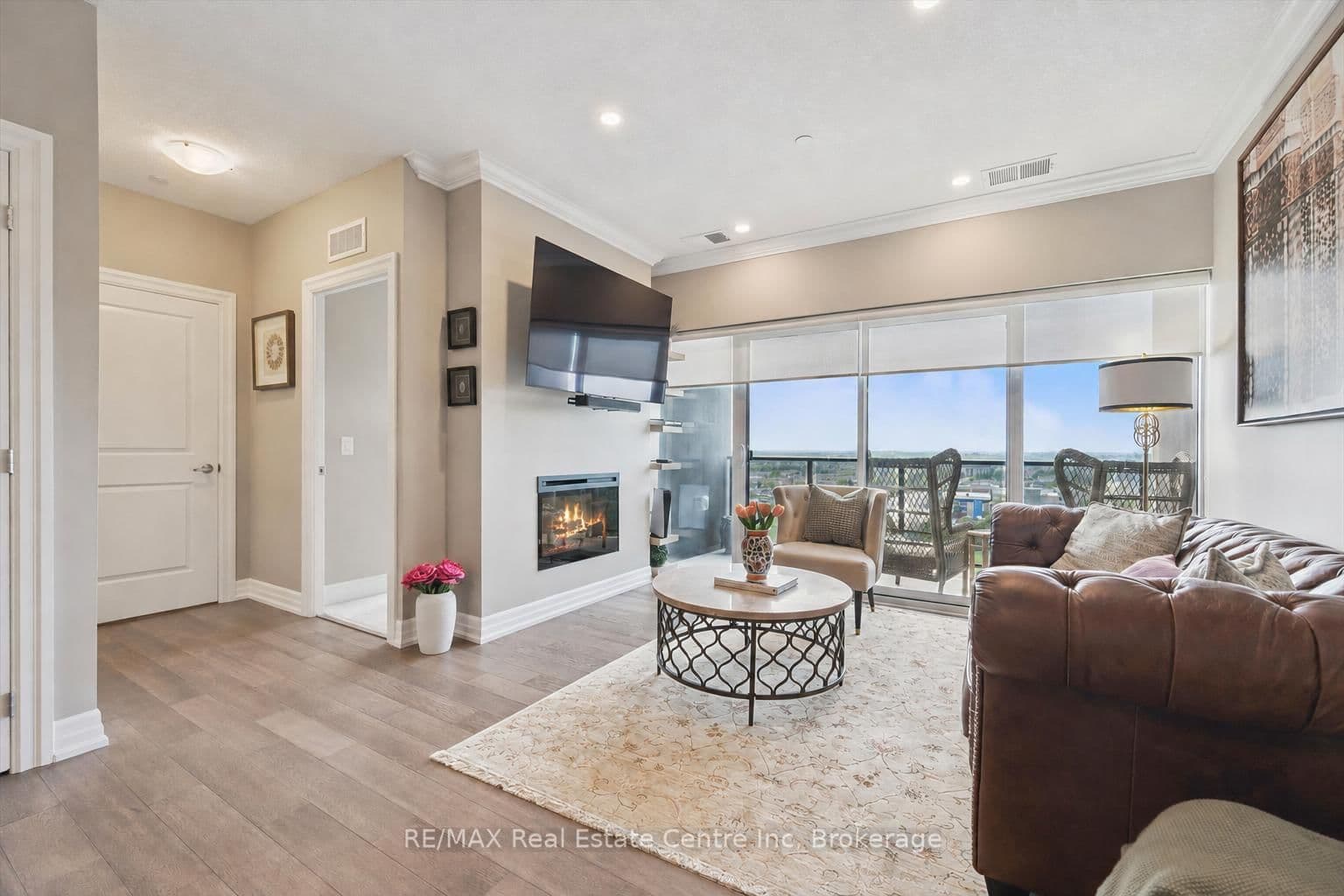 1878 GORDON Street, Unit 605 - Image 6