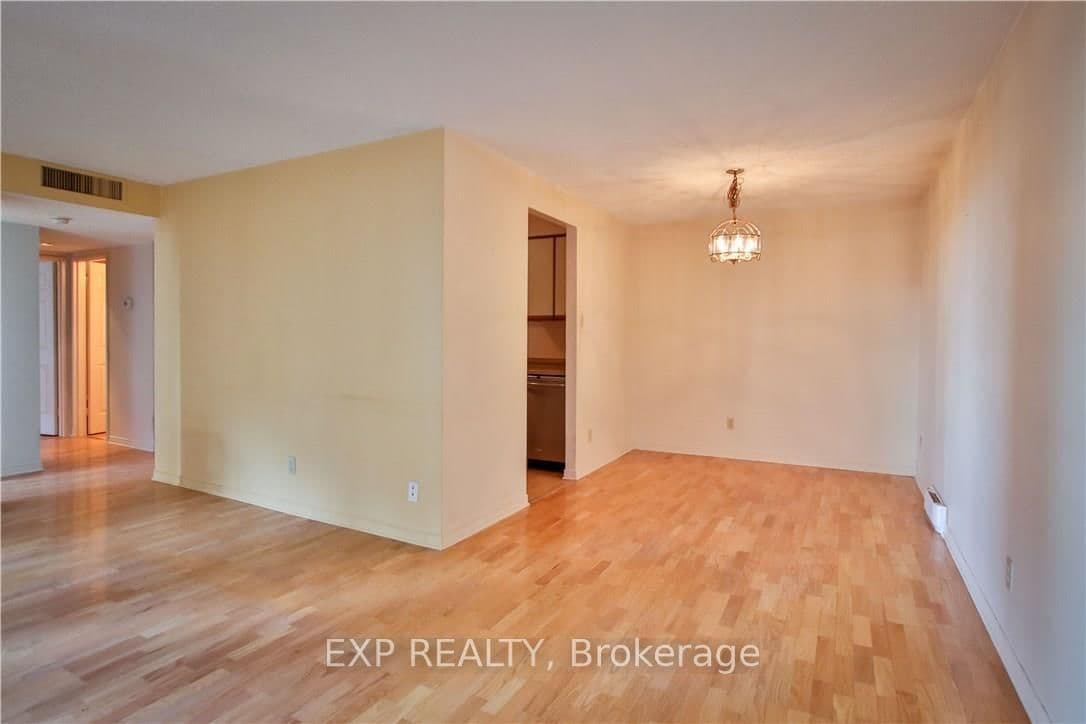 470 Laurier Avenue W, Unit 403 - Image 6
