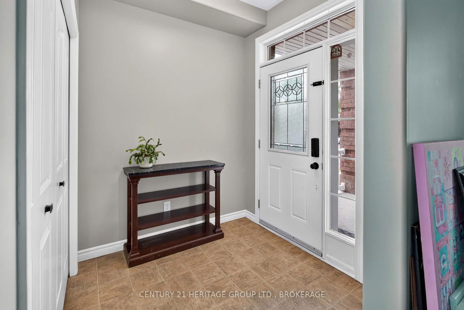 855 Lotus Avenue - Image 5