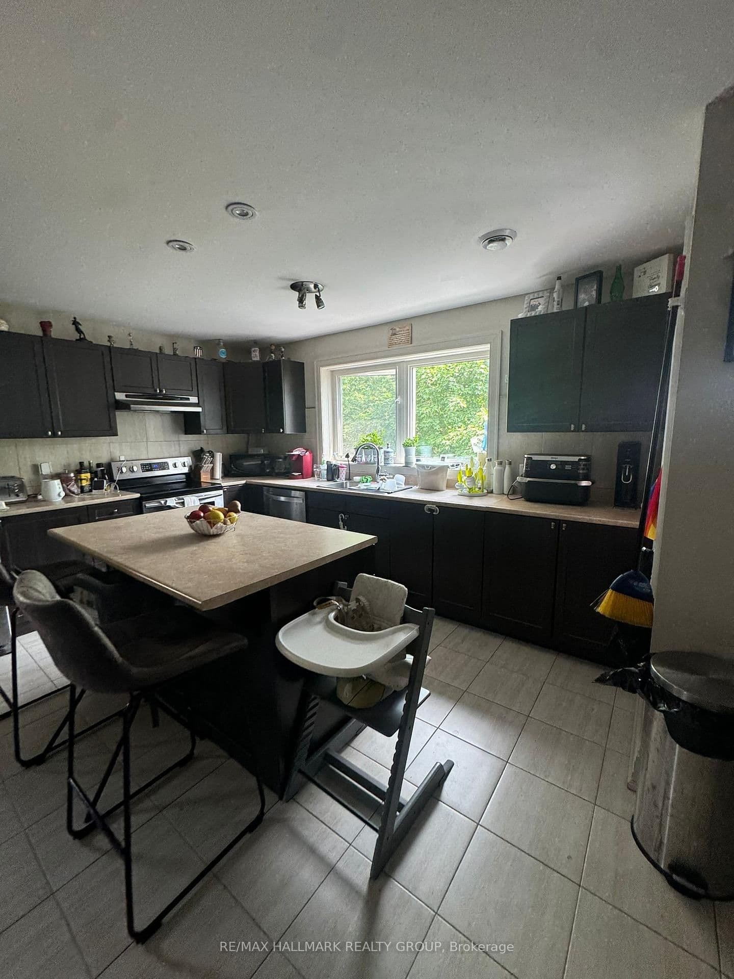 138 Lees Avenue, Unit 2 - Image 5