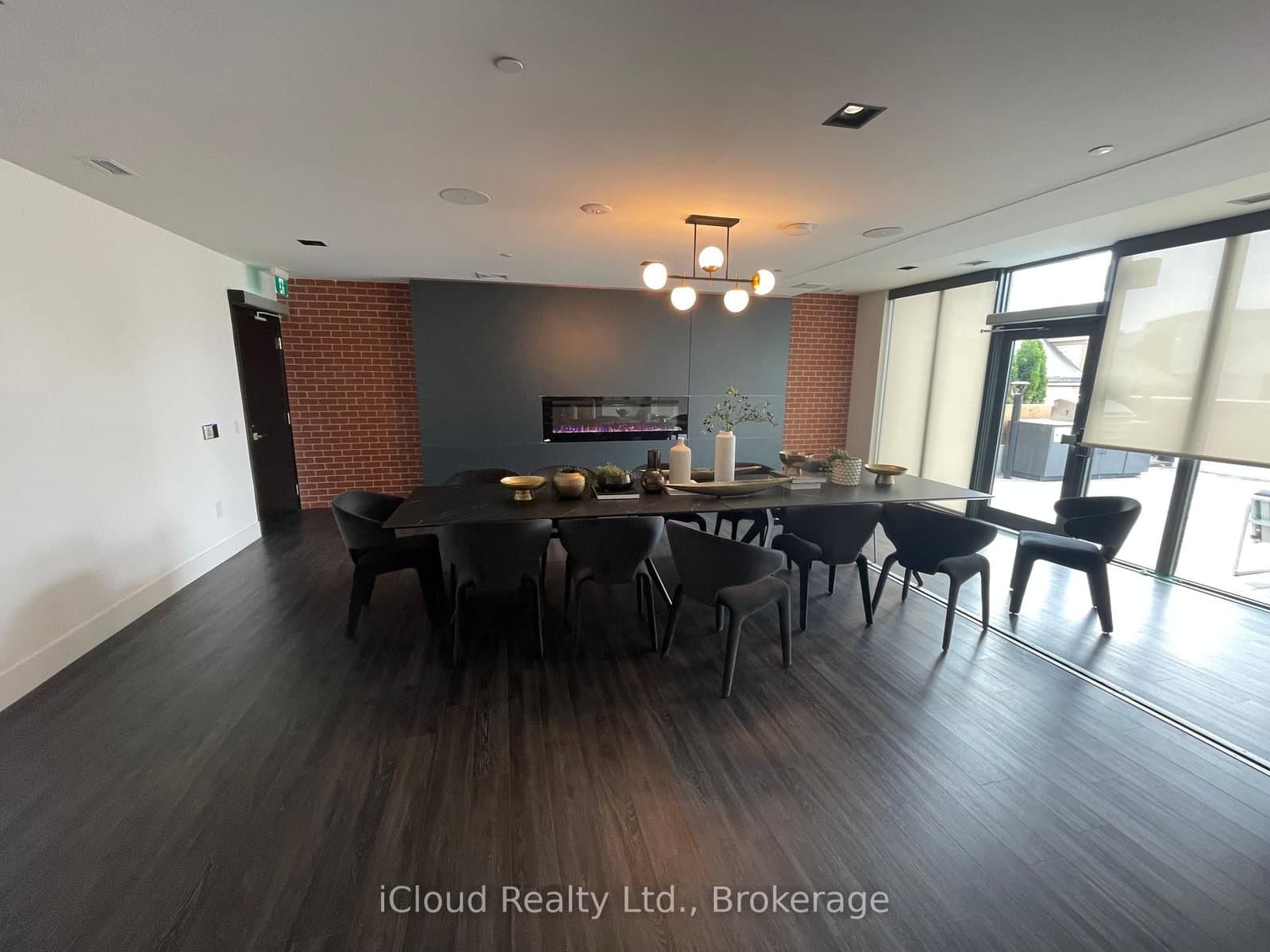 15 Wellington Street S, Unit 211 - Image 6