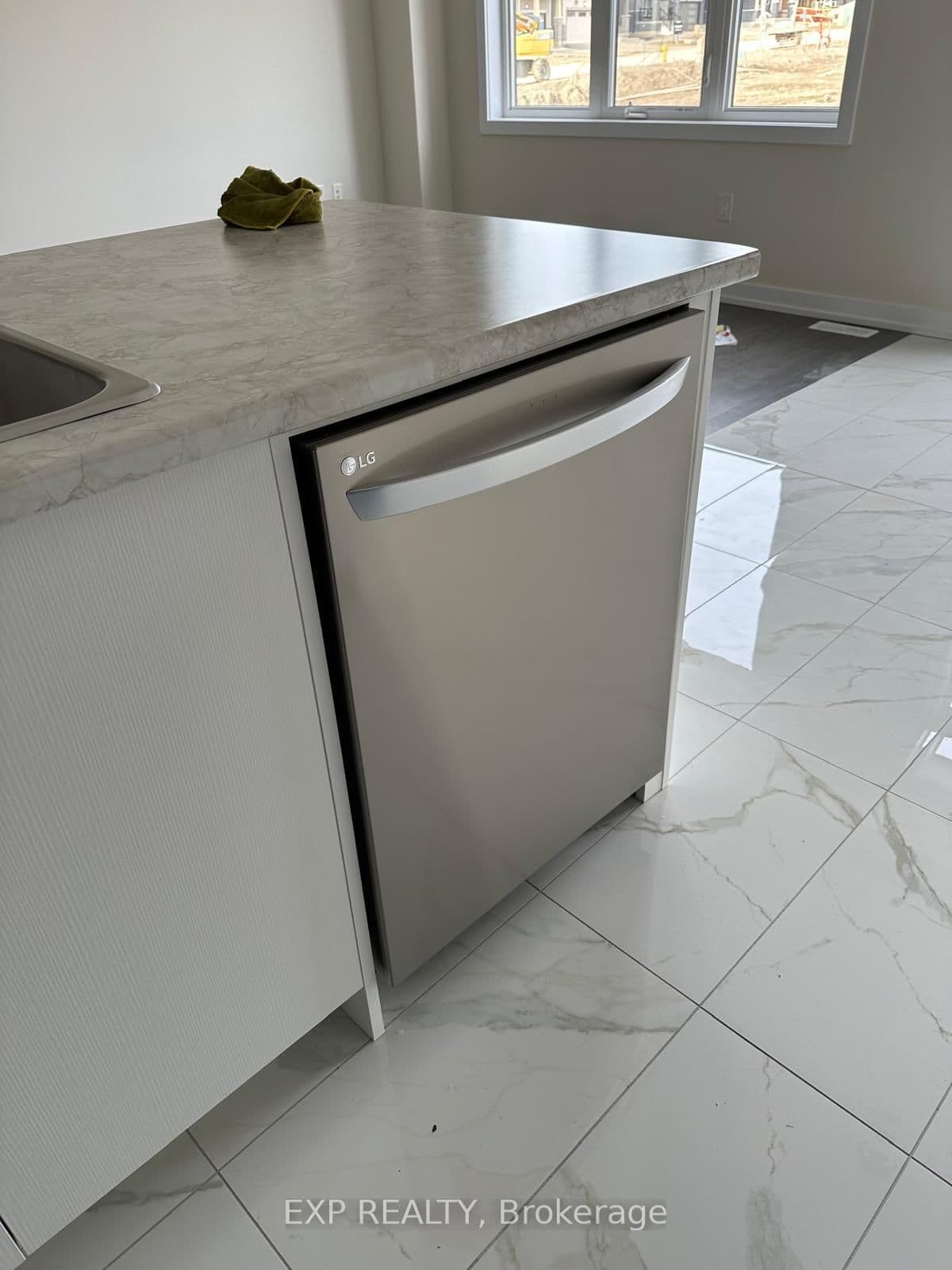 128 Lilac Circle - Image 6
