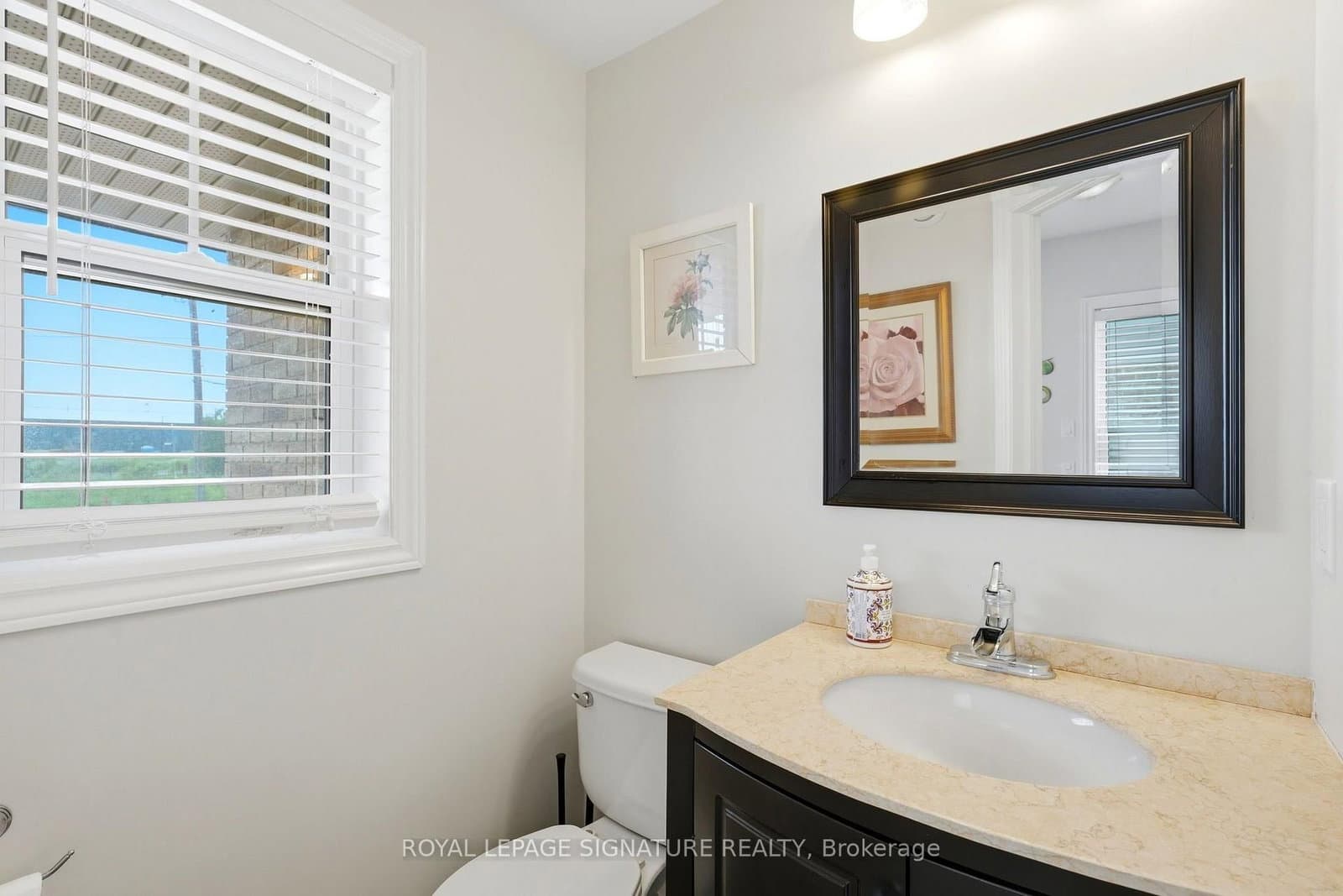 517 Victoria Street - Image 4