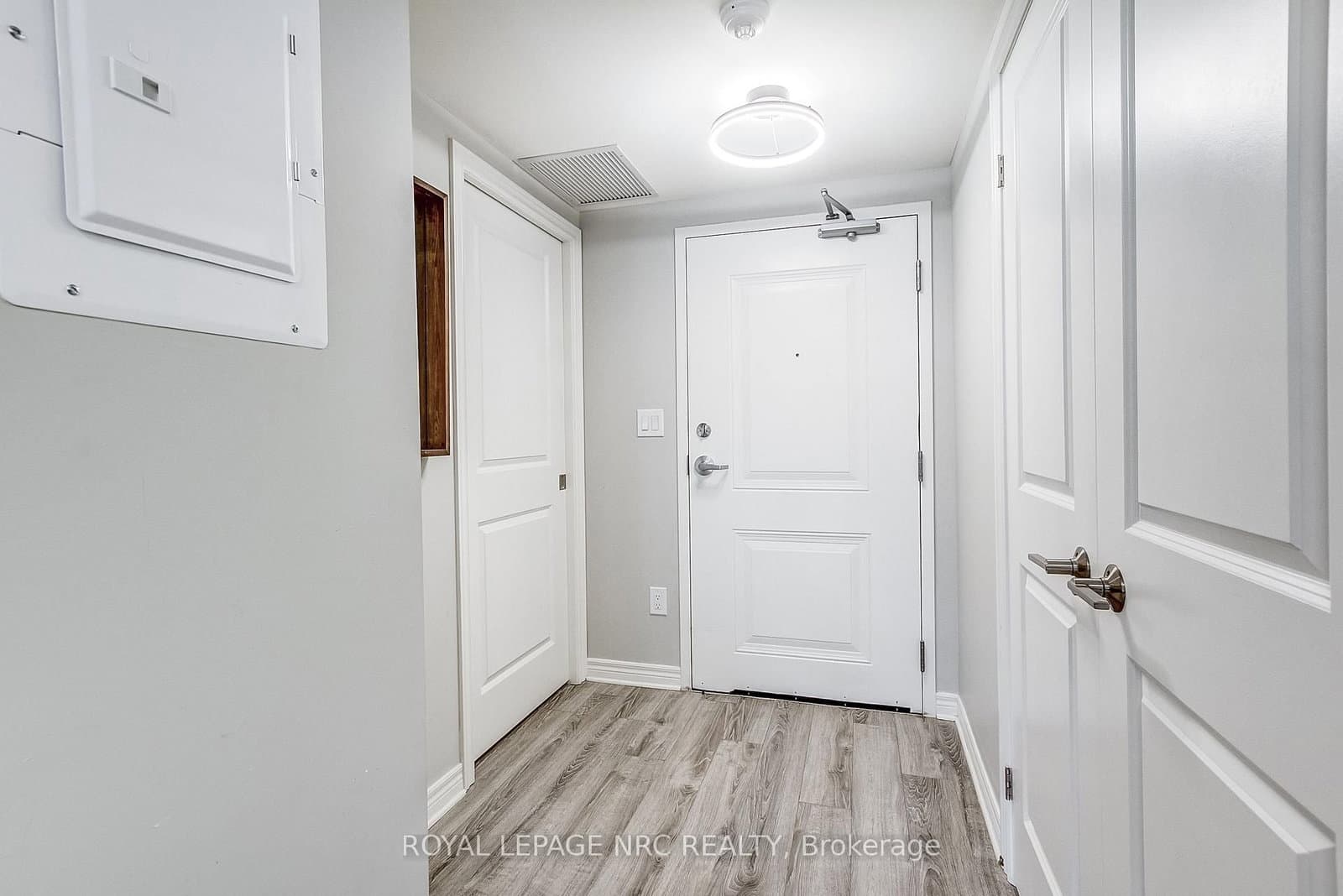 678 Line 2 Road, Unit 211 - Image 6