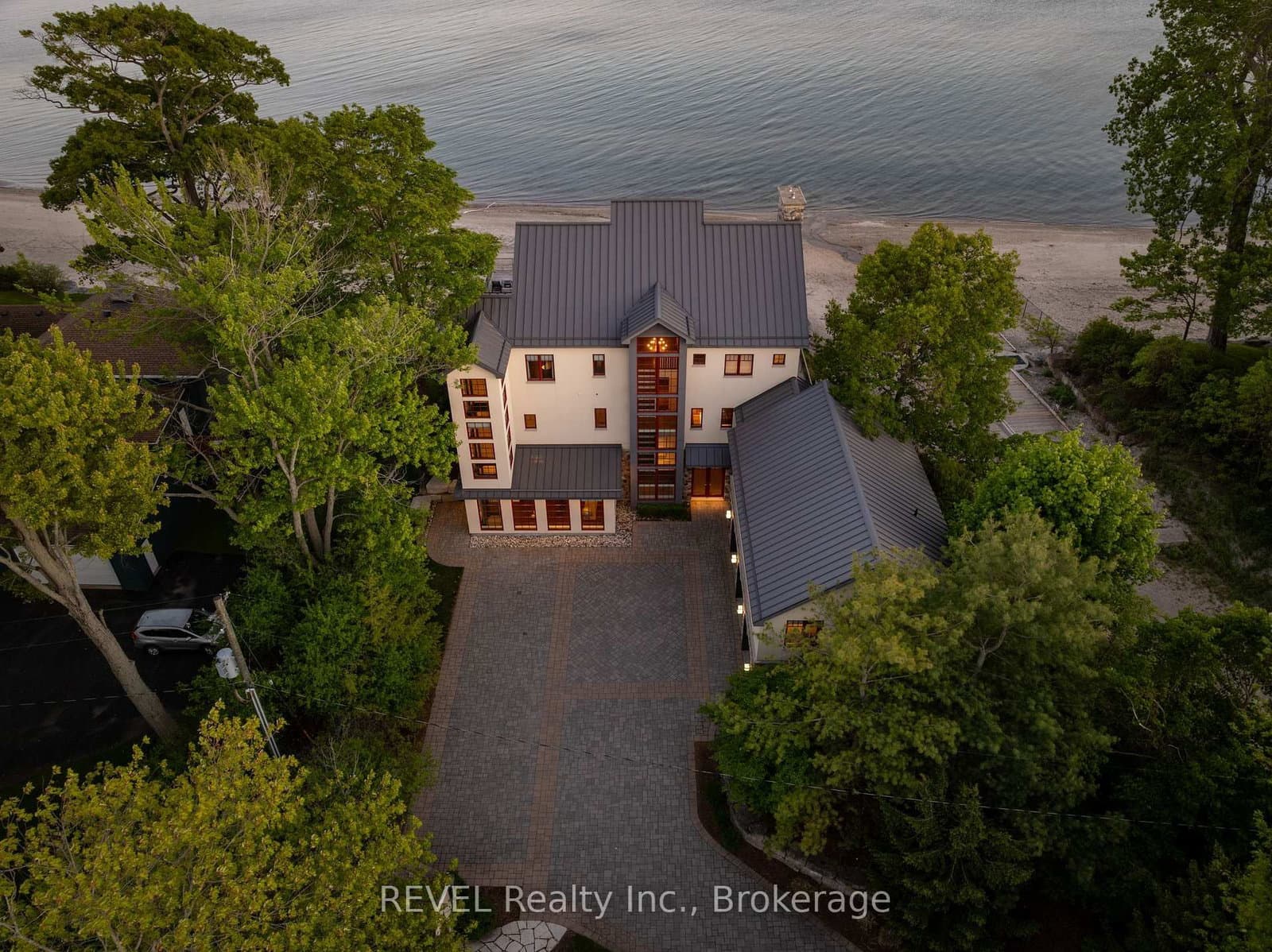 3067 Thunder Bay Road - Image 1