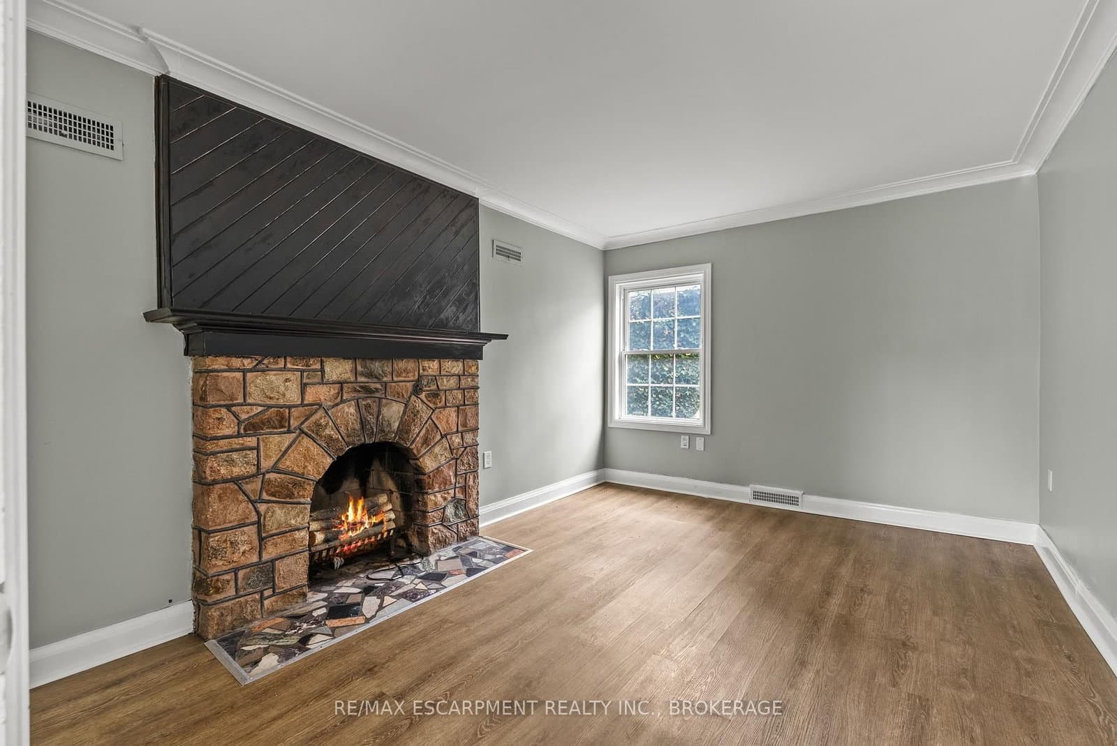 1 Linwood Street, Unit Main - Image 6