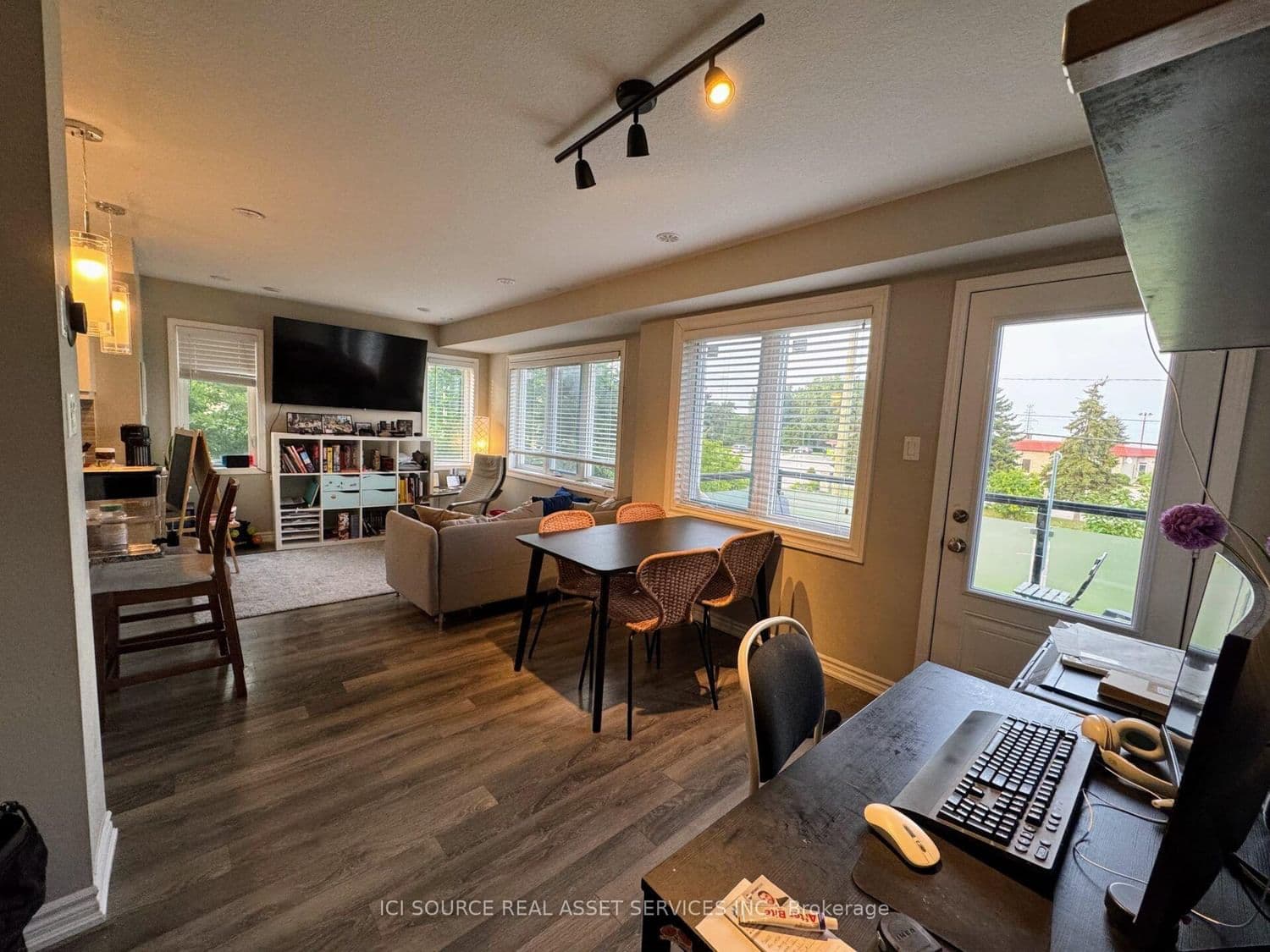 543 Goldenrod Lane - Image 2