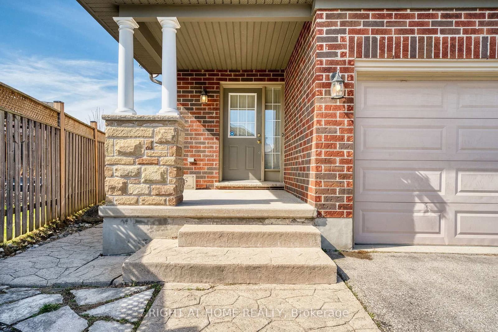 546 MAPLEWOOD Lane - Image 3