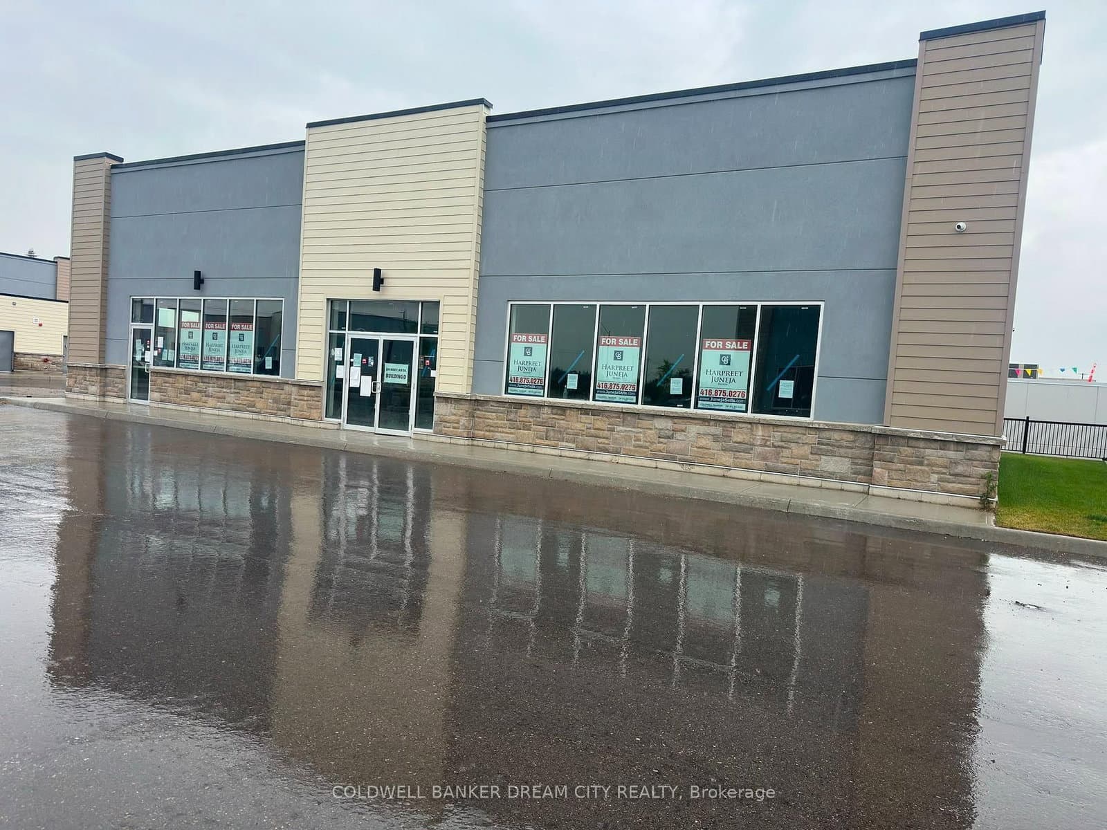 200 montclair Drive, Unit 15-16 - Image 4