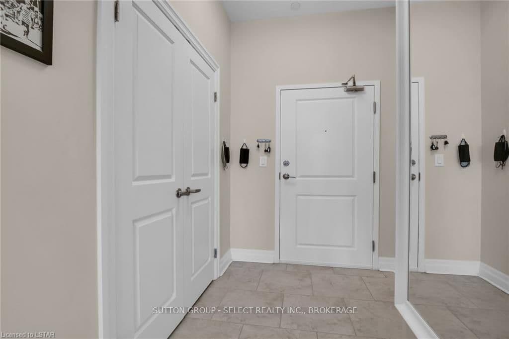 260 VILLAGEWALK Boulevard, Unit 1002 - Image 6
