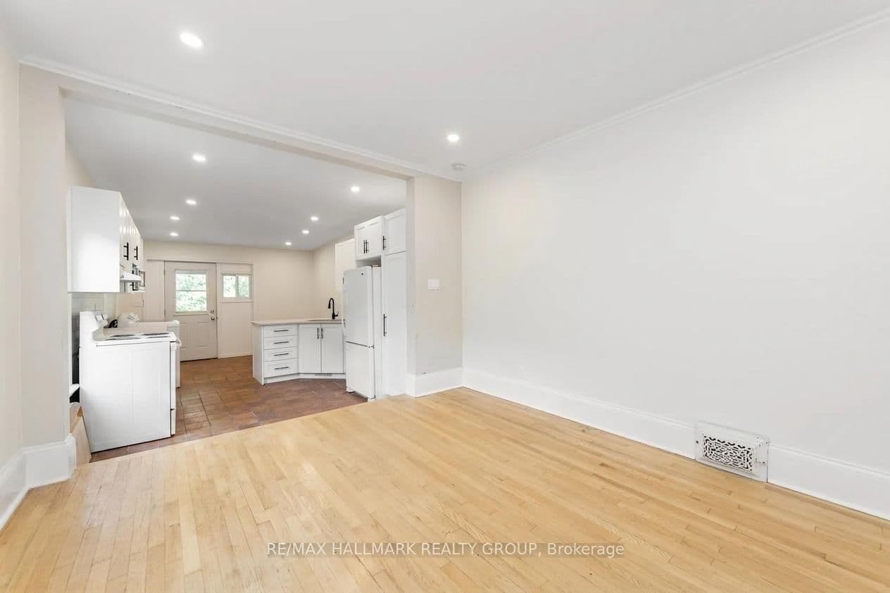 127 Henderson Avenue, Unit Unit A - Image 5