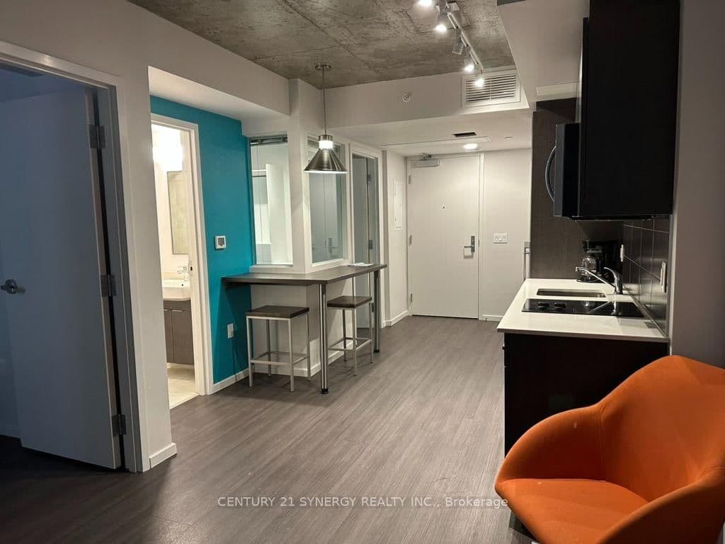 105 Champagne Avenue S, Unit 2109 - Image 6