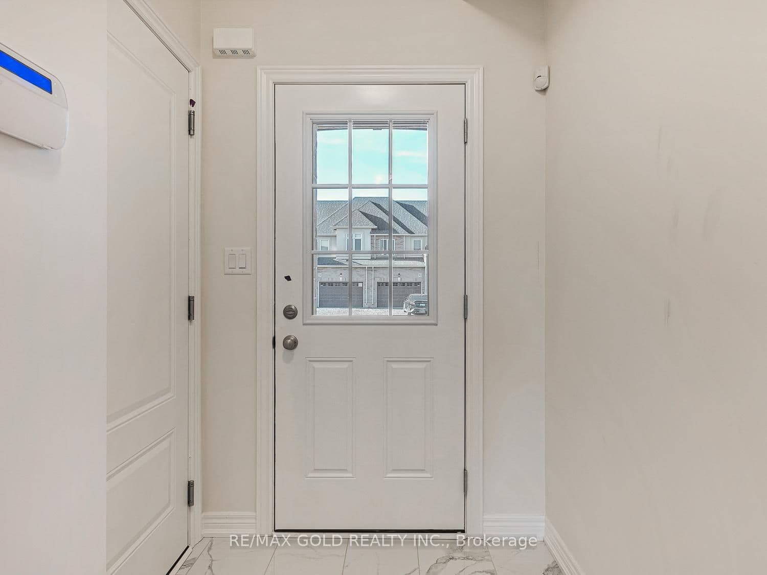 93 PINOT Crescent - Image 4