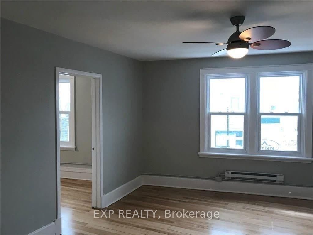 383 RICHMOND Road - Image 6