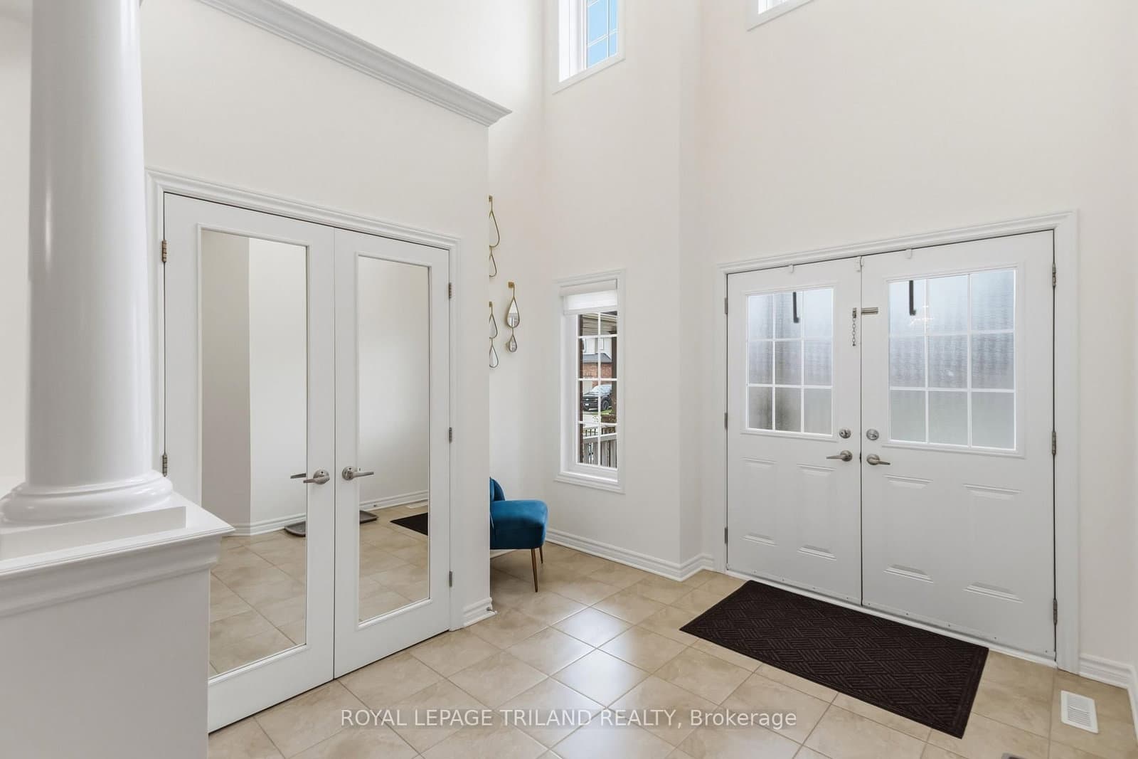 860 Kettleridge Street - Image 3