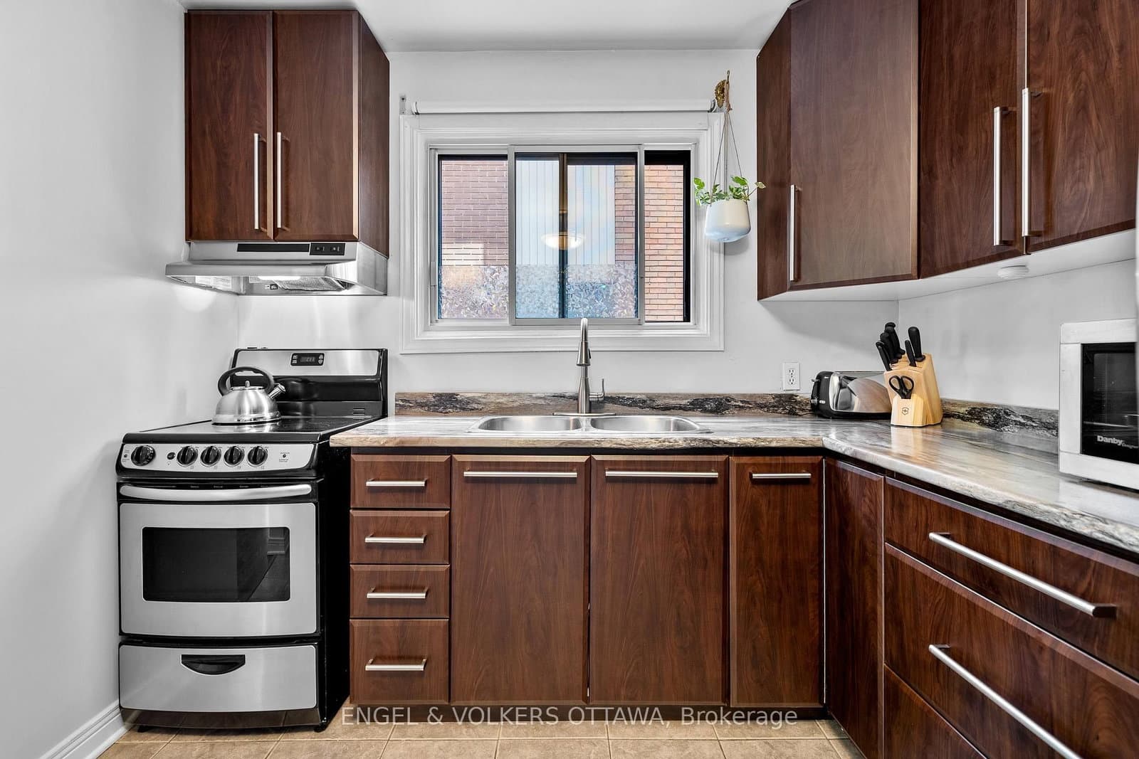 270 Beechwood Avenue, Unit 11 - Image 6